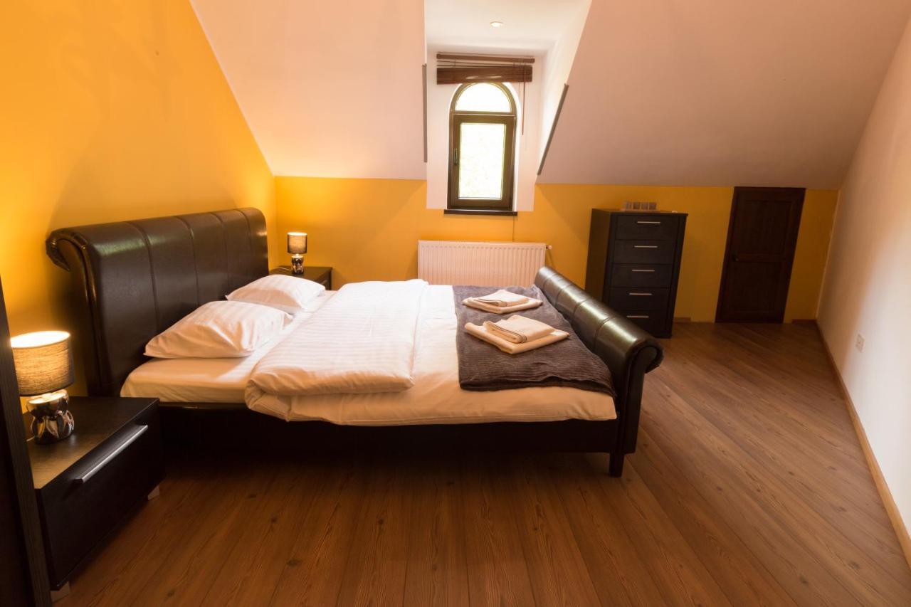 Ferienwohnung Downtown Park Loft Sinaia Exterior foto